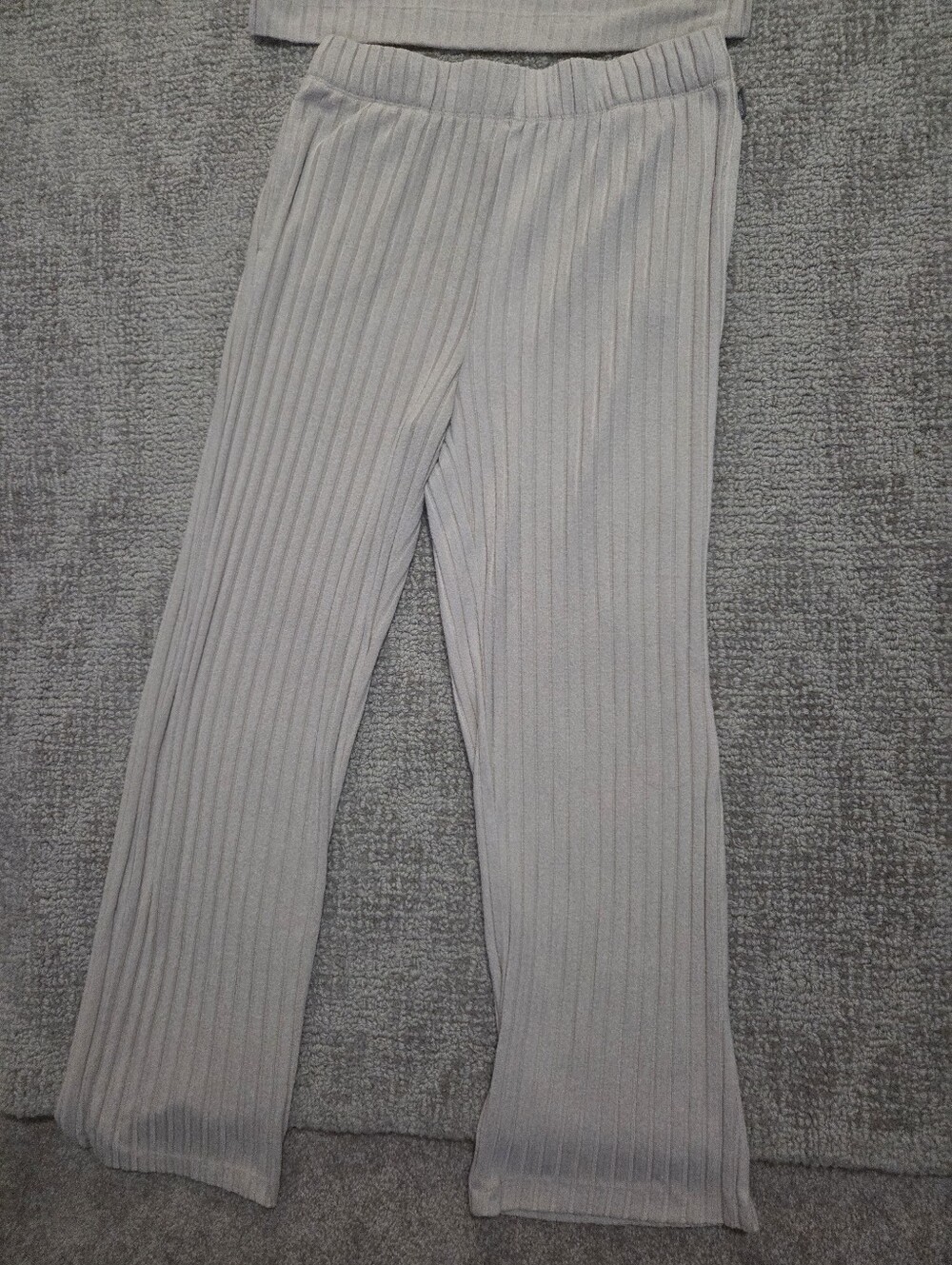 2 Piece Ribbed Lounge Set - Picture 3 of 3